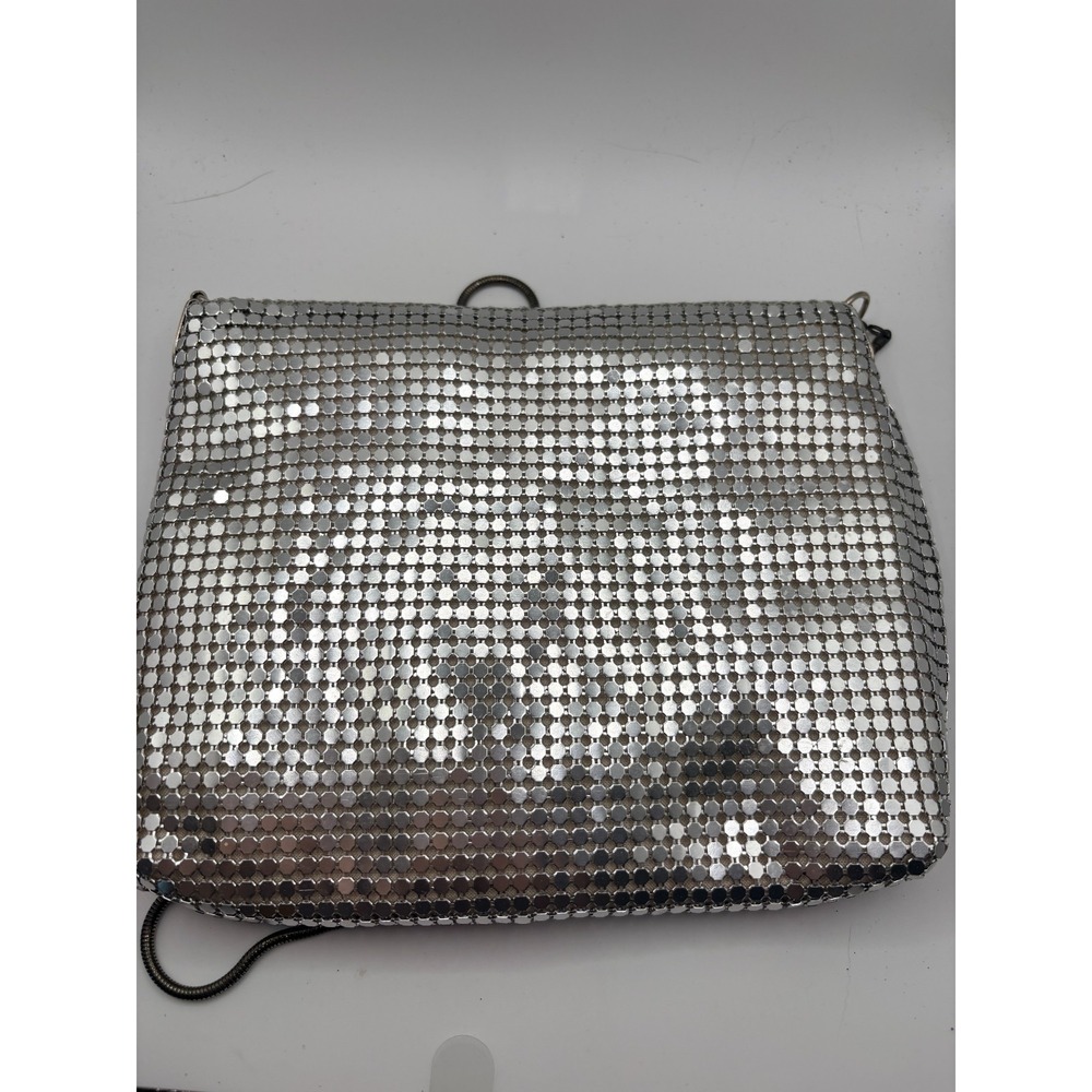 Vintage Silver Metallic Mesh Clutch Purse Snake Chain Strap - Picture 3 of 5